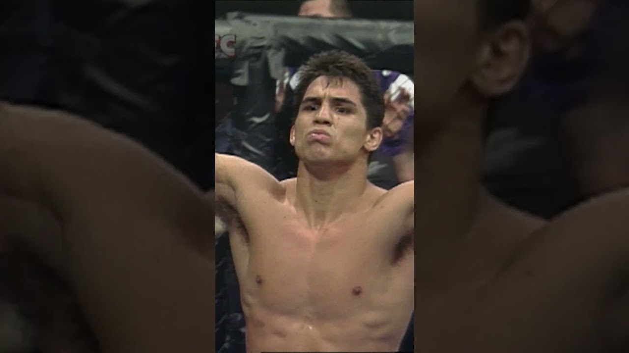 HE'S OUT COLD 🥶 #ufc