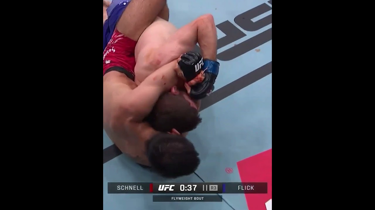 how did he escape that????? 😱 #ufckansascity