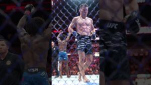 three in a row for Blackshear 🤯 #ufckansascity