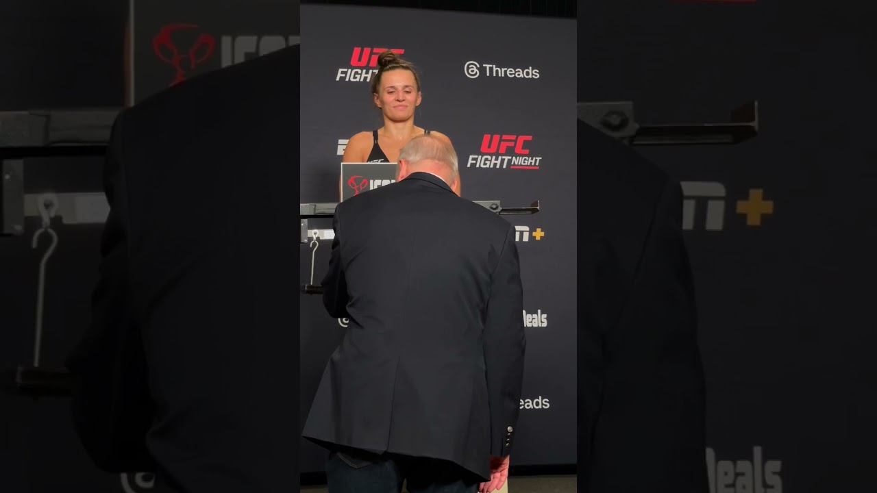 Erin Blanchfield weighs in at 125lbs 👊 #ufcvegas107