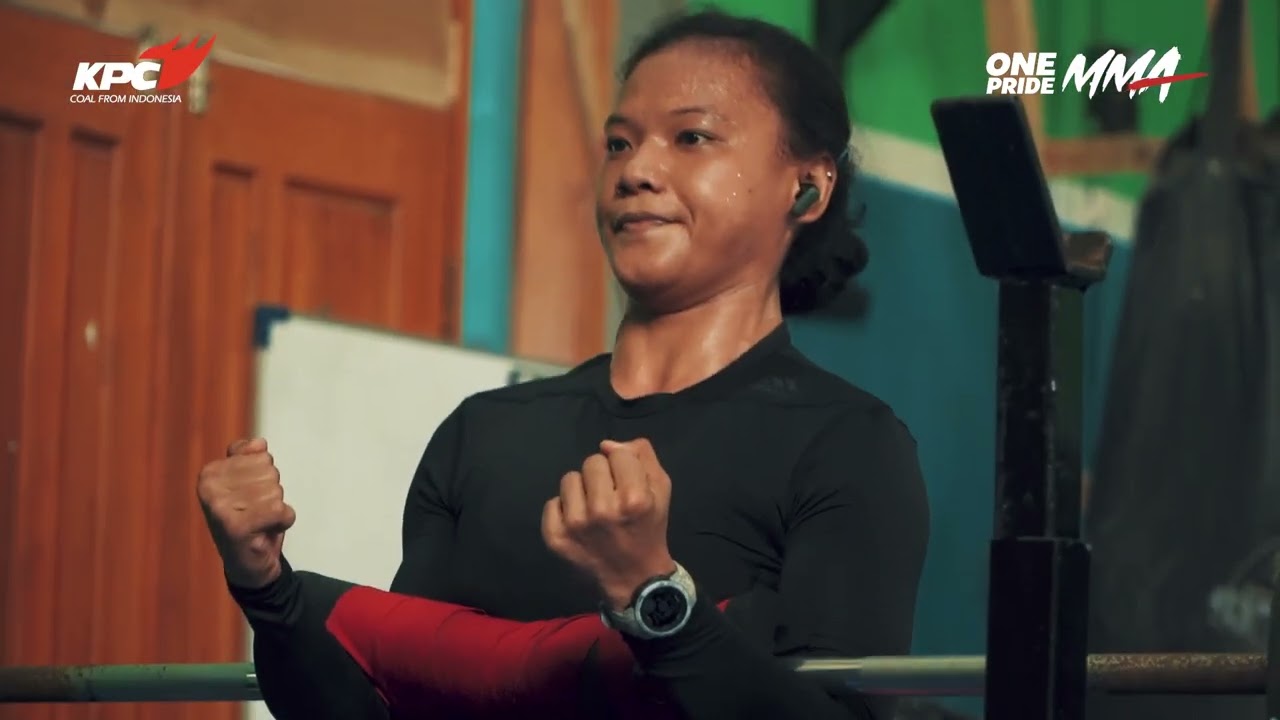 FIGHTER PROFILE DEDE DINA | Antara MMA dan Marching Band