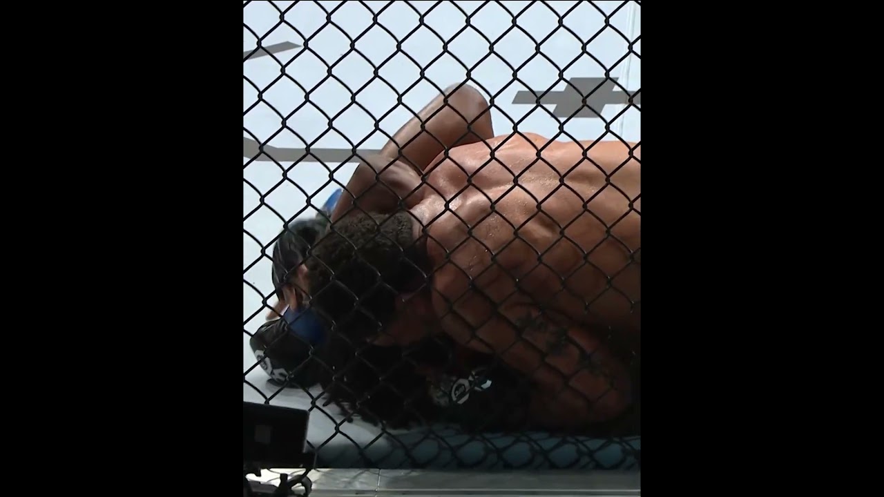 Gilbert Burns is BACK! 🚨 #ufcvegas106