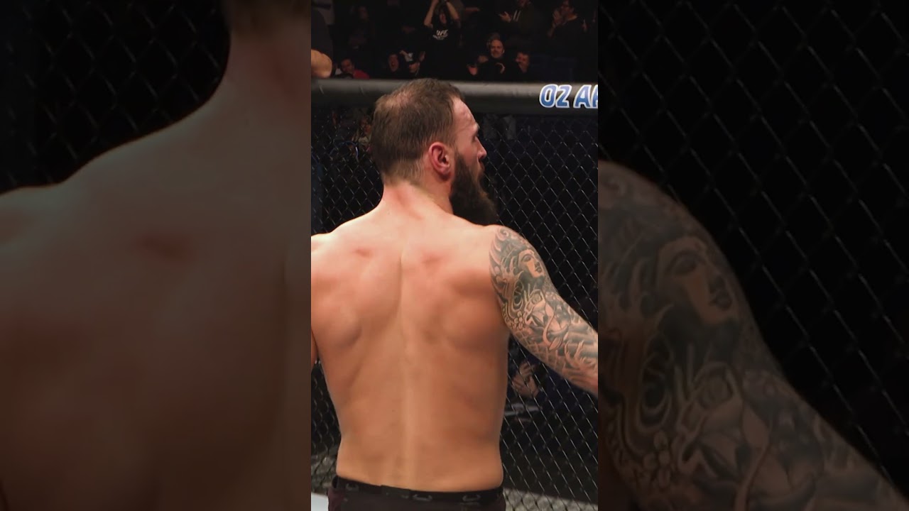Paul Craig with the last second submission! 💪 #ufcvegas106