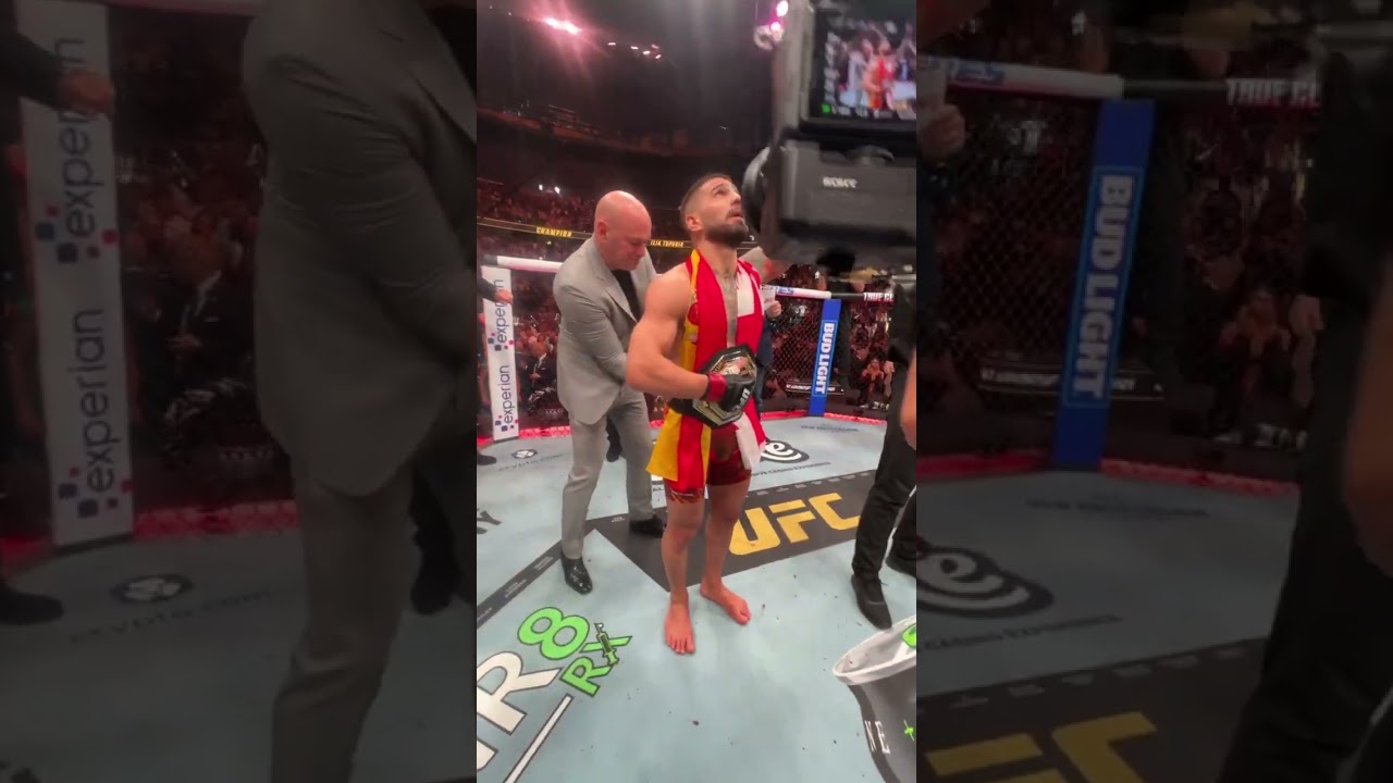 Ilia Topuria is your NEW LIGHTWEIGHT CHAMPION 📣 #ufc317