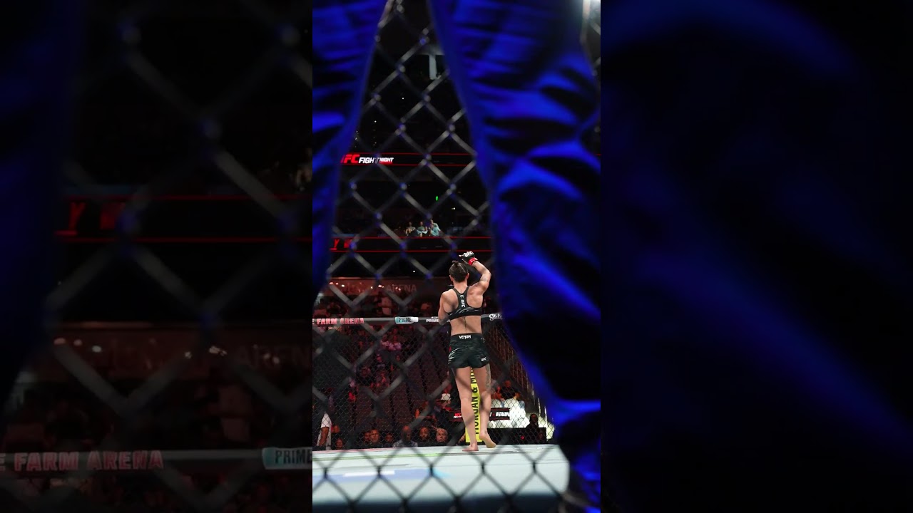 Jamey-Lyn Horth gets the night started! 🔥 #ufcatlanta