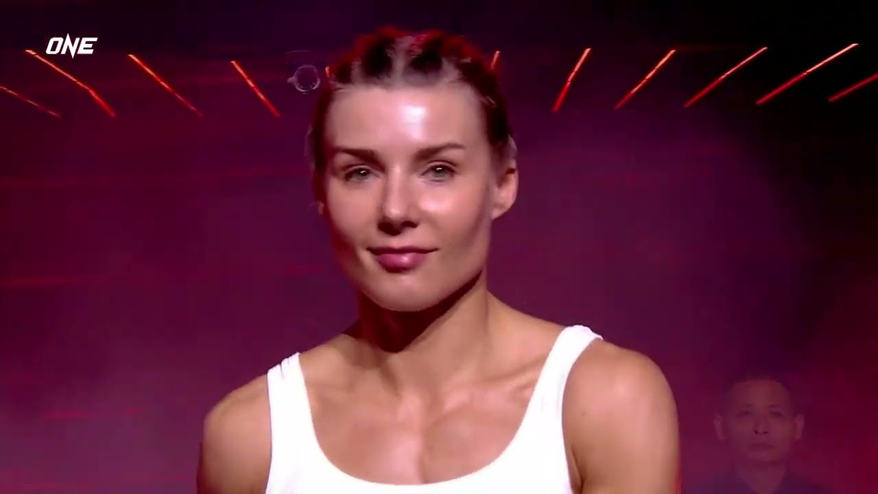 Martyna Kierczynska (Poland) vs Ekaterina "Barbie" Vandaryeva (Belarus) | Muay Thai Fight, HD