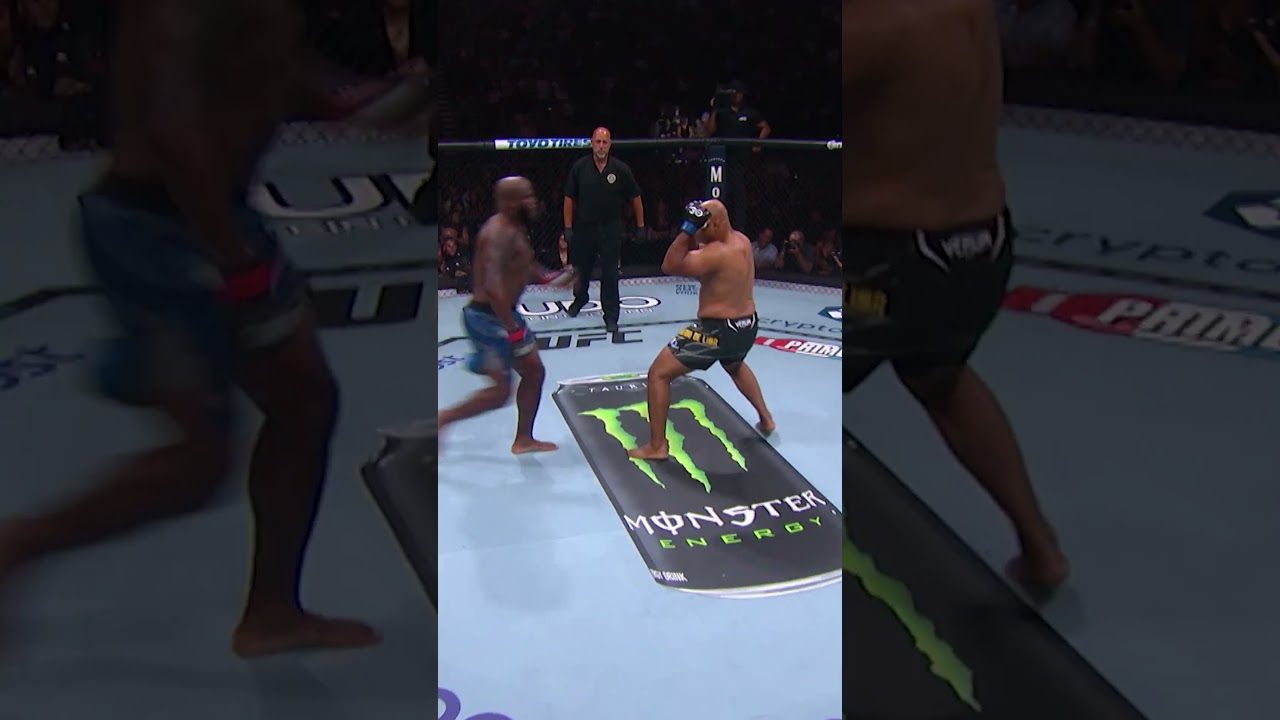 Derrick Lewis is BACK this weekend! 🚨 #ufcnashville