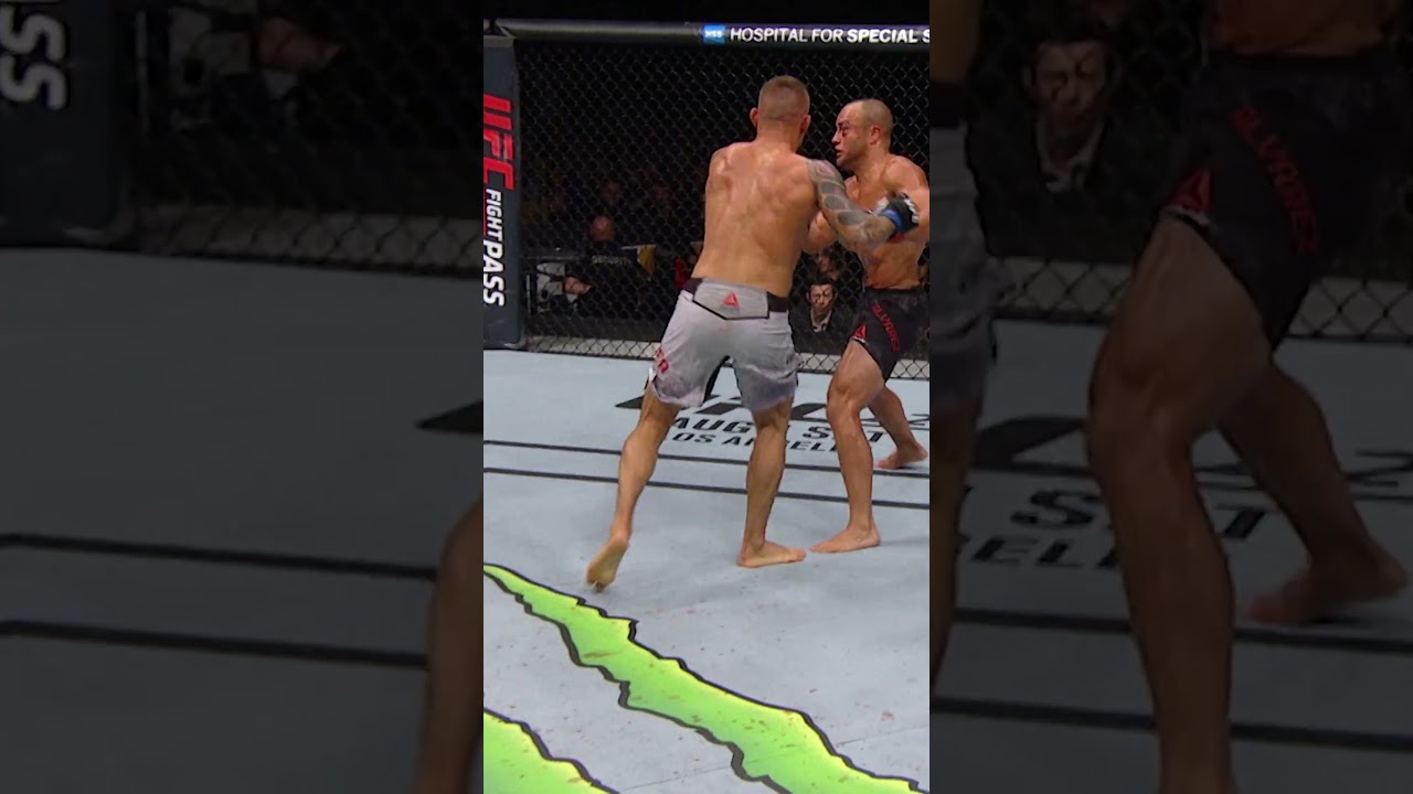 Dustin Poirier is unstoppable 😳 #ufc318