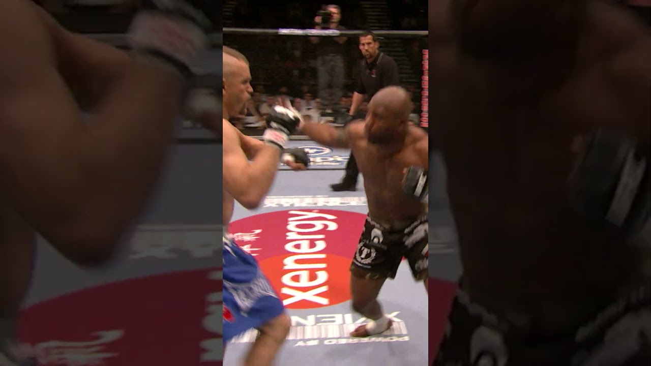 LIGHTS OUT 😳 #ufc
