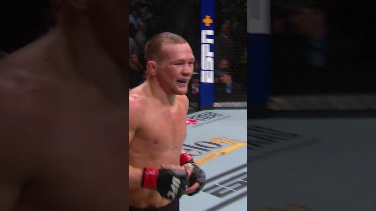 Petr Yan with a brutal kick!! 😳 #ufcabudhabi