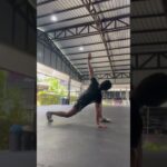 Farrel ”The Feral” Stefan latihan di Bangtao Thailand untuk kalahkan Deni Arif
