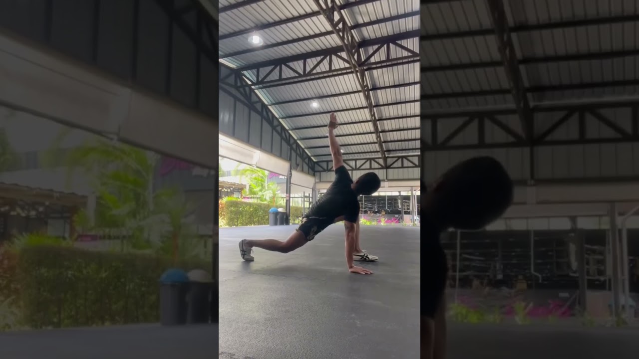 Farrel ”The Feral” Stefan latihan di Bangtao Thailand untuk kalahkan Deni Arif