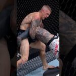 Chris Duncan gets the tap!! 🫡 #ufcvegas108