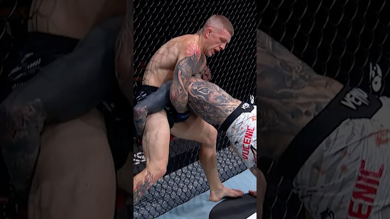 Chris Duncan gets the tap!! 🫡 #ufcvegas108