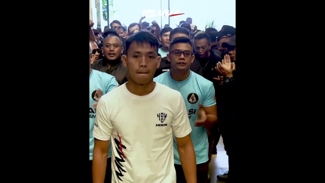 Epic Weigh In Entrance dari Ronald Mastrana Siahaan