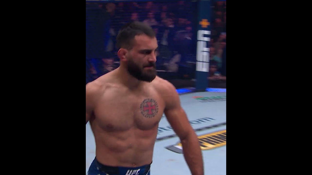 THIS HEADKICK WAS INSANE 🔥 #ufcparis