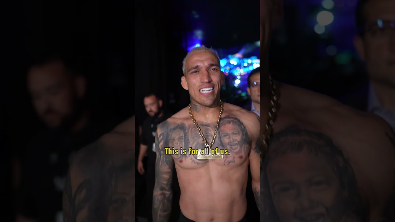 Charles Oliveira is BACK! 👊 #ufcrio