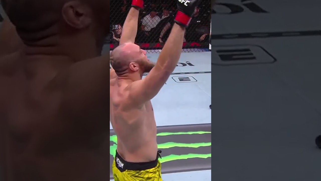 HE DOES IT AGAIN 🤯 #UFC321