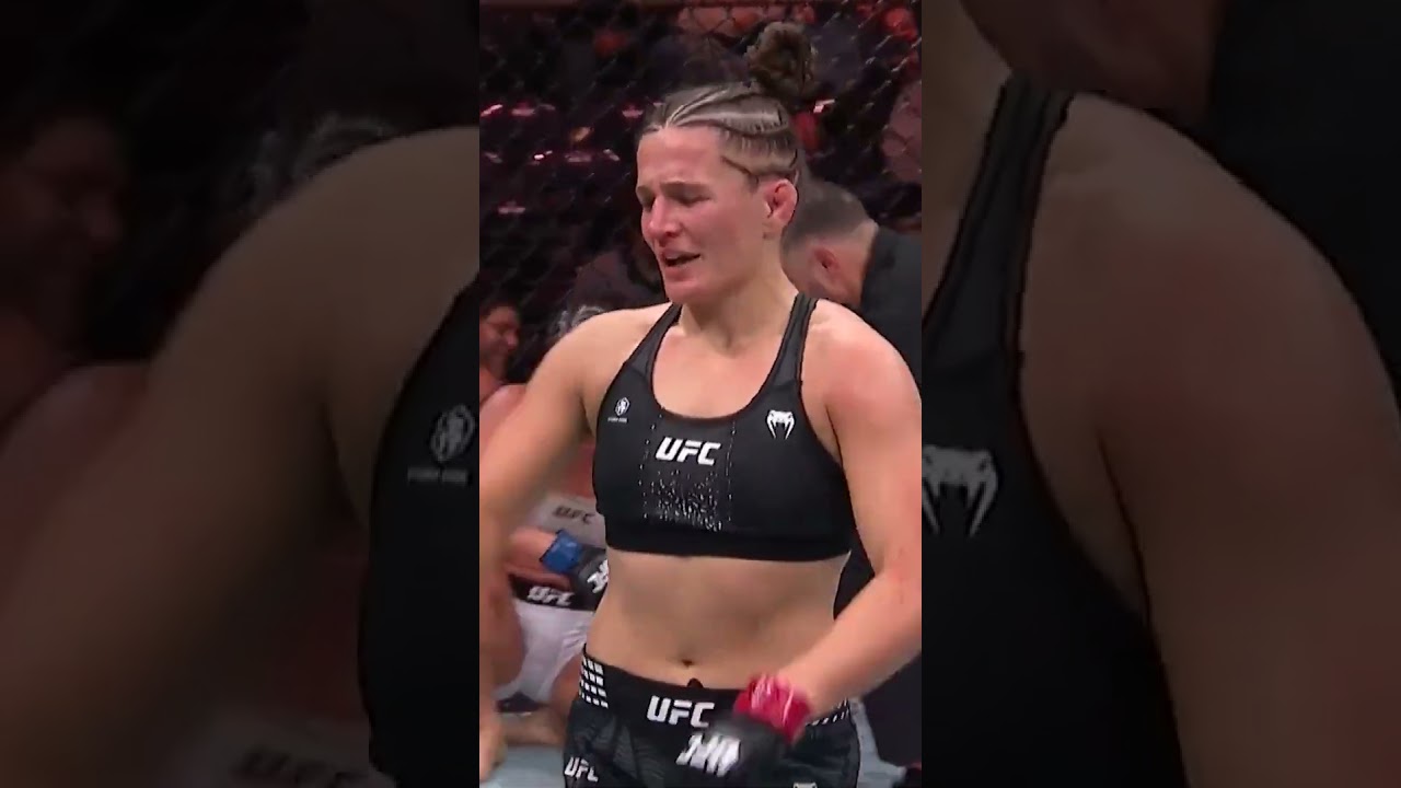 Erin Blanchfield submits Tracy Cortez 🔥 #ufc322