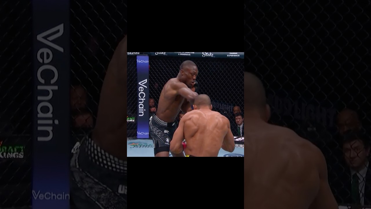 this elbow cut him up baddddd! 😮 #ufc323