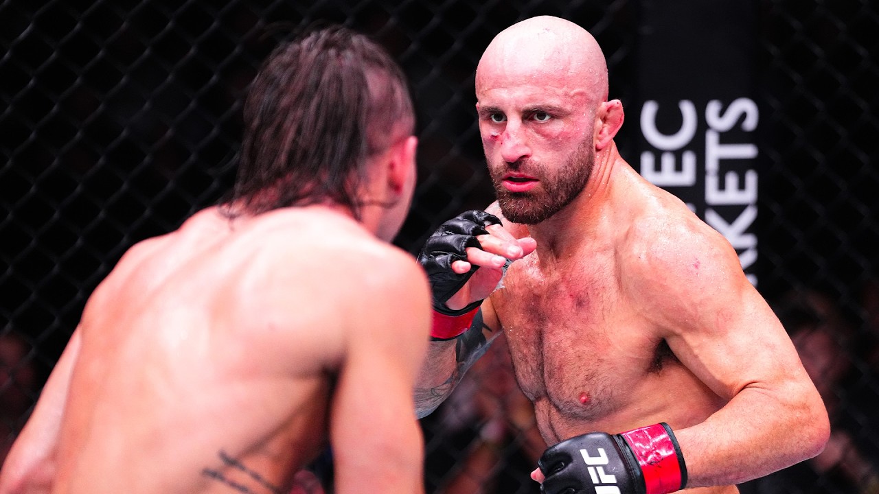 Alexander Volkanovski vs Diego Lopes Highlights 👊 | UFC 325