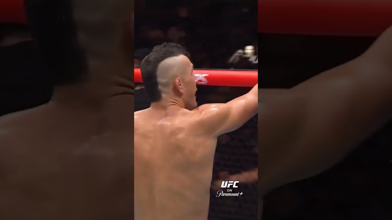 Round 2 FINISH for Rowston! #ufc325