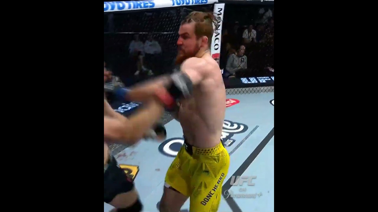 This Knock Down Came Out Of NOWHERE! #ufcvegas113